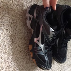 Mizuno Wave Bolt 6 Volleyball Shoes